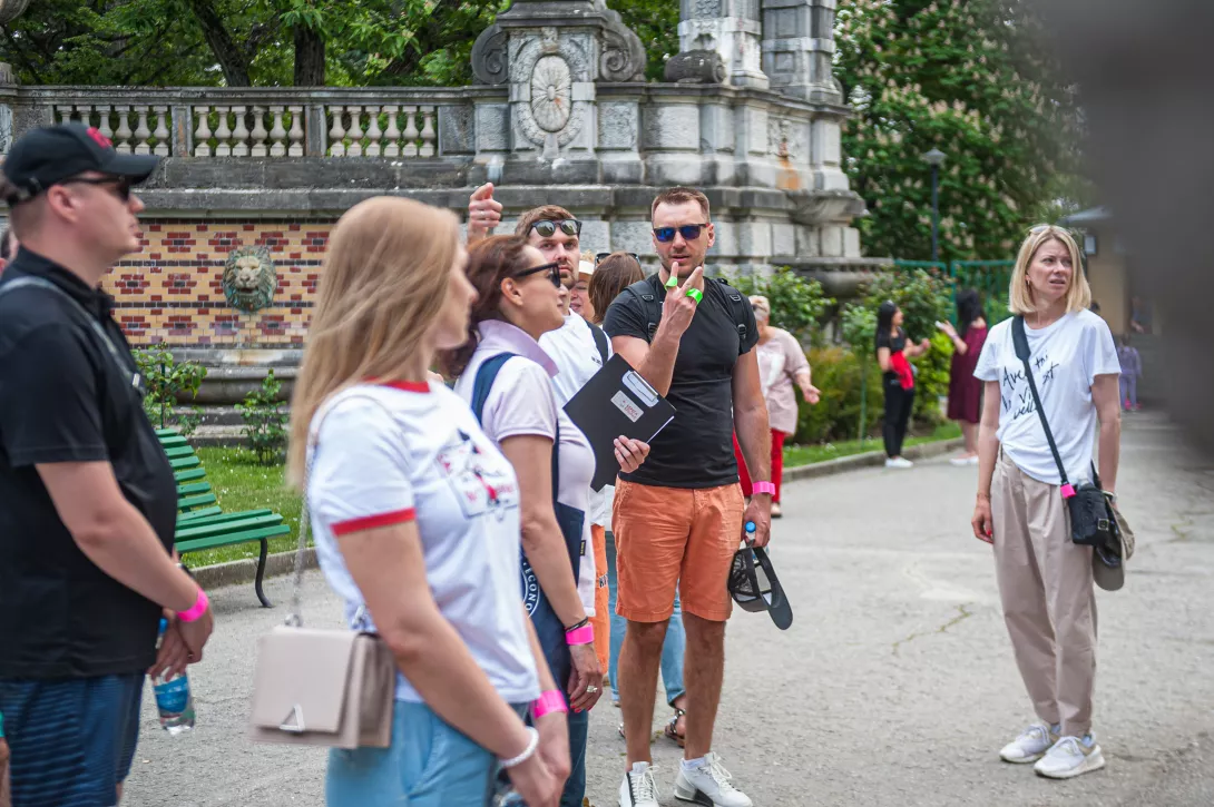 Экскурсоводы в Крыму